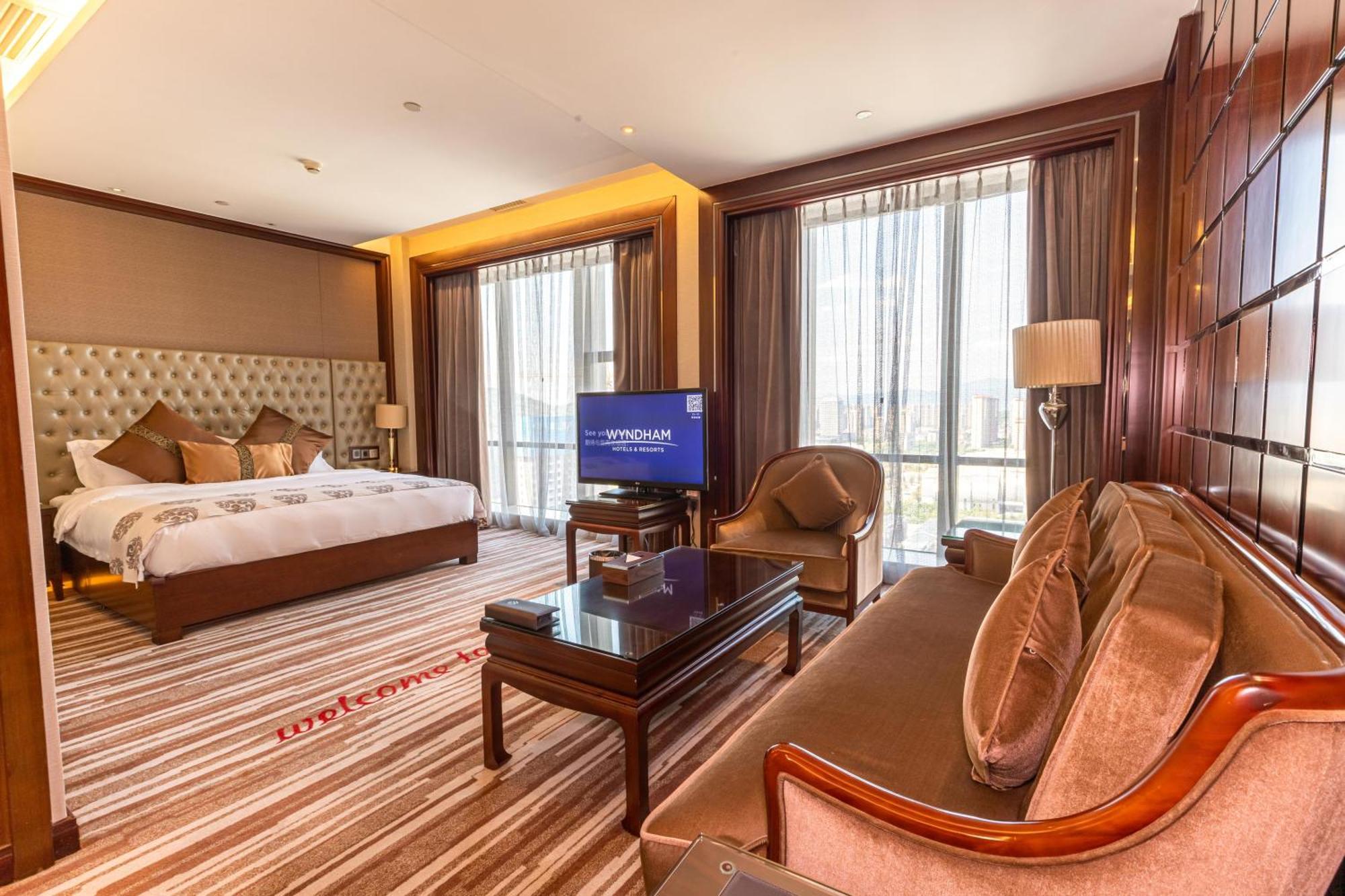 ホテル Wyndham Grand Plaza Royale Chenzhou エクステリア 写真
