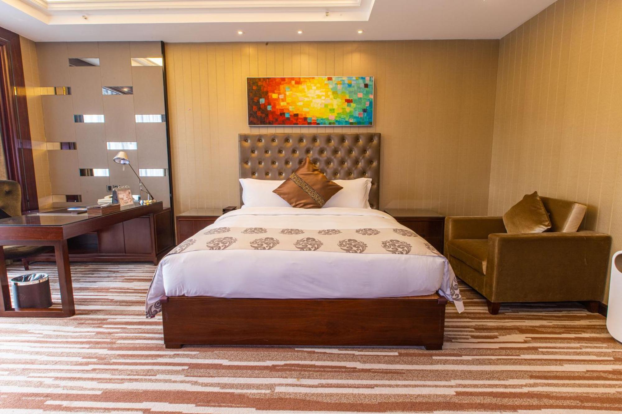 ホテル Wyndham Grand Plaza Royale Chenzhou エクステリア 写真
