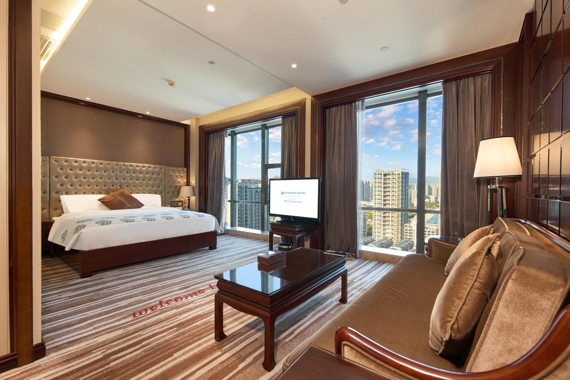 ホテル Wyndham Grand Plaza Royale Chenzhou エクステリア 写真