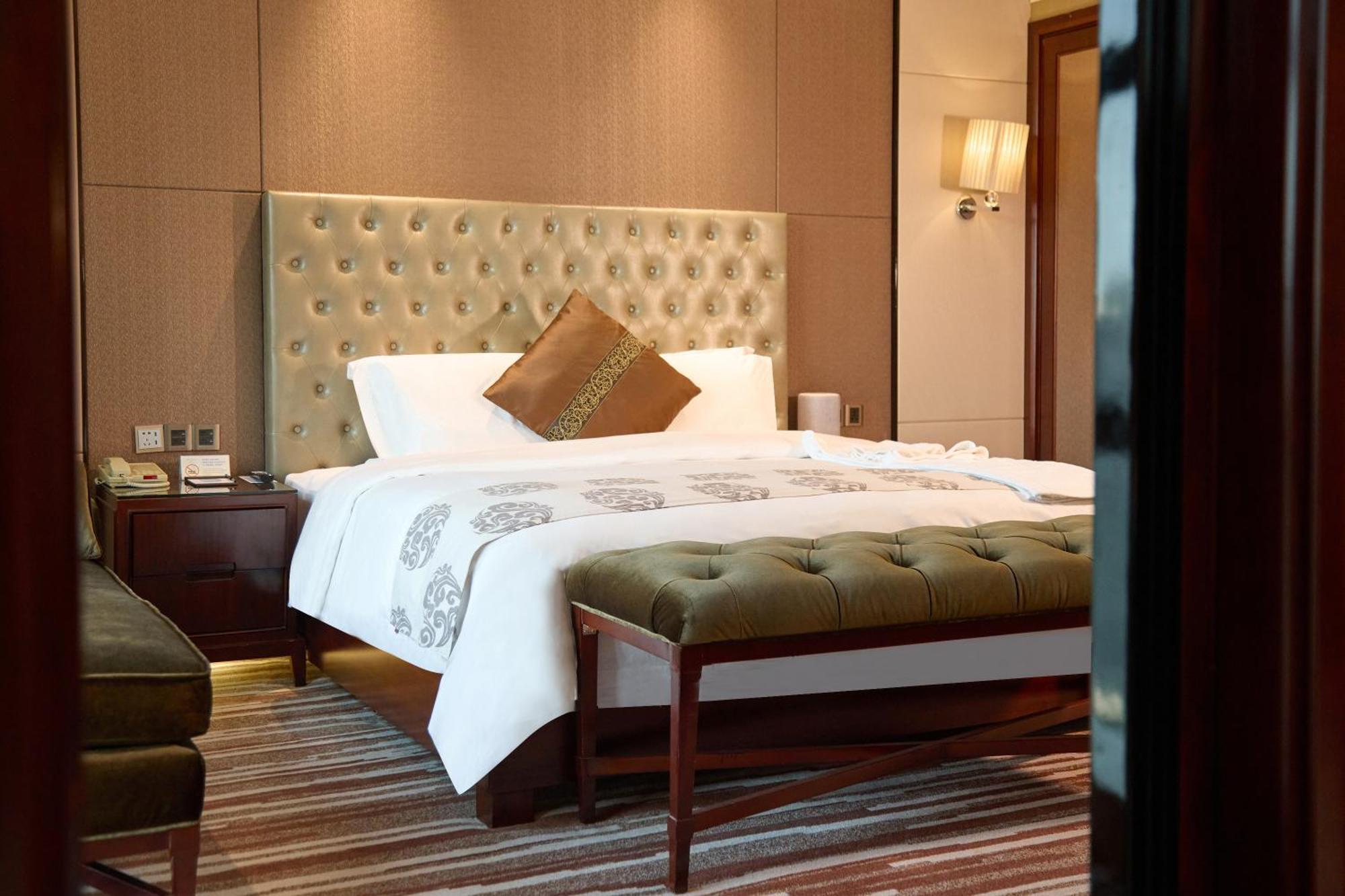 ホテル Wyndham Grand Plaza Royale Chenzhou エクステリア 写真