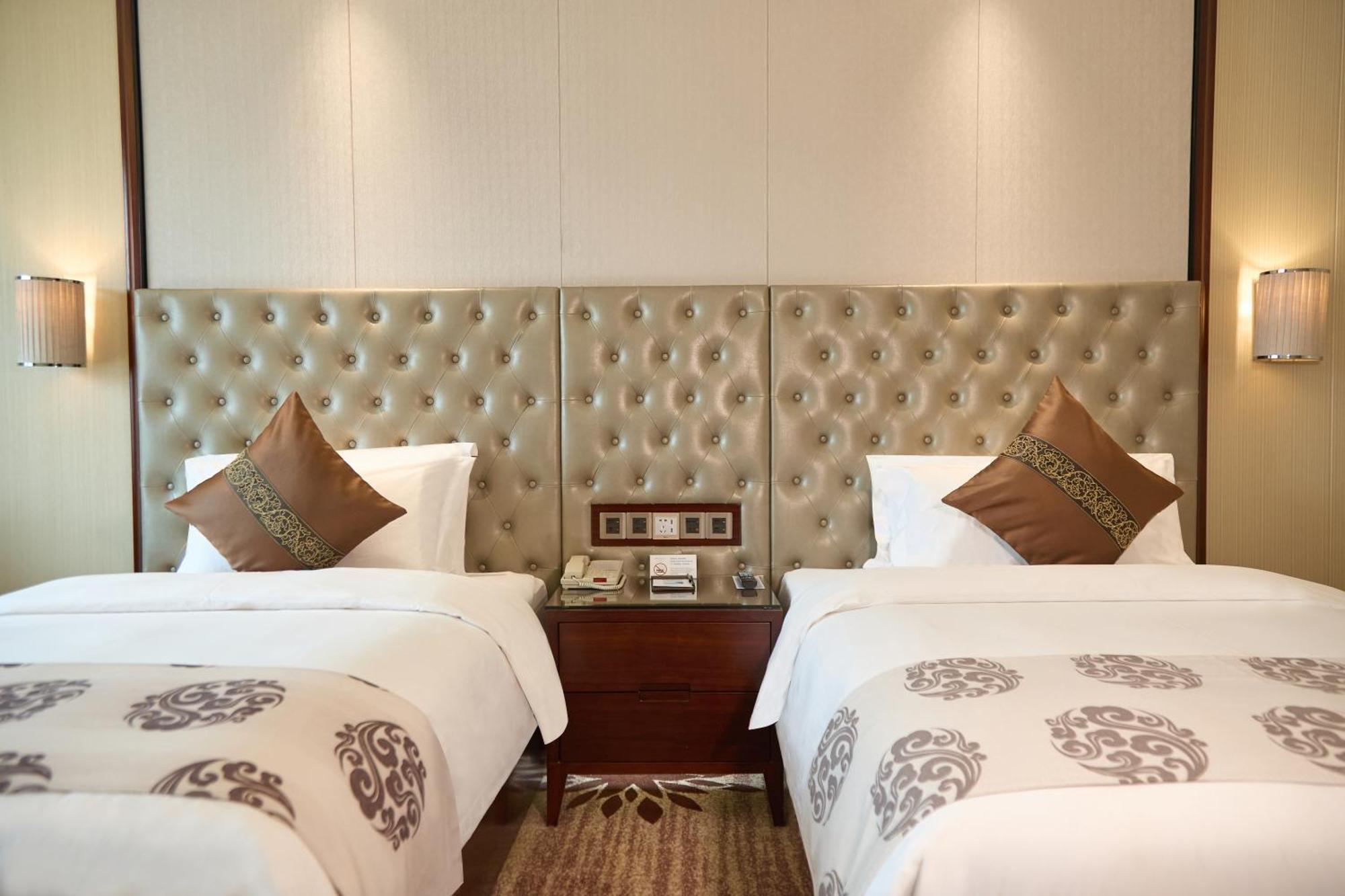 ホテル Wyndham Grand Plaza Royale Chenzhou エクステリア 写真